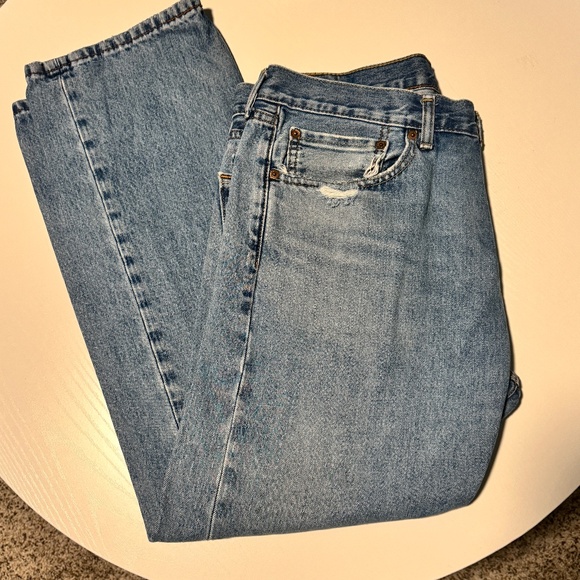 Levi's Men's 505 Mid Rise Regular Fit Medium Wash Levi's Size 36 x 29 - Picture 4 of 10